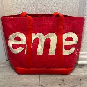 Supreme red raffia tote bag SS 2020